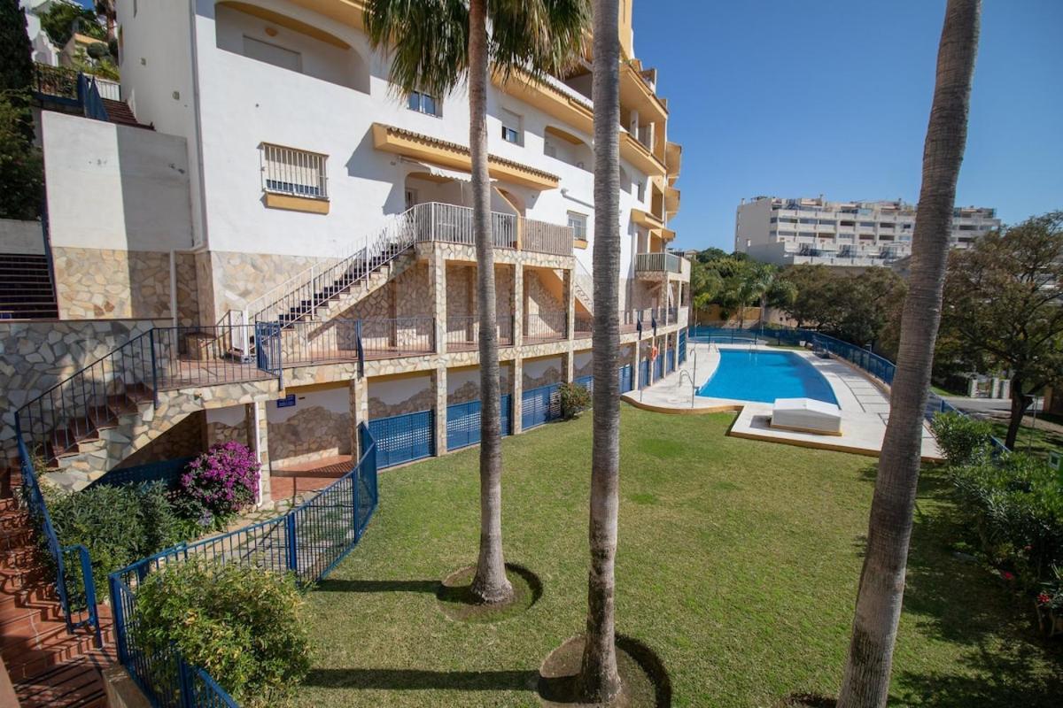 C43 - Family House With Terrace And Shared Pool Villa Беналмадена Екстериор снимка